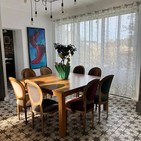 1920 Renovee Villa *